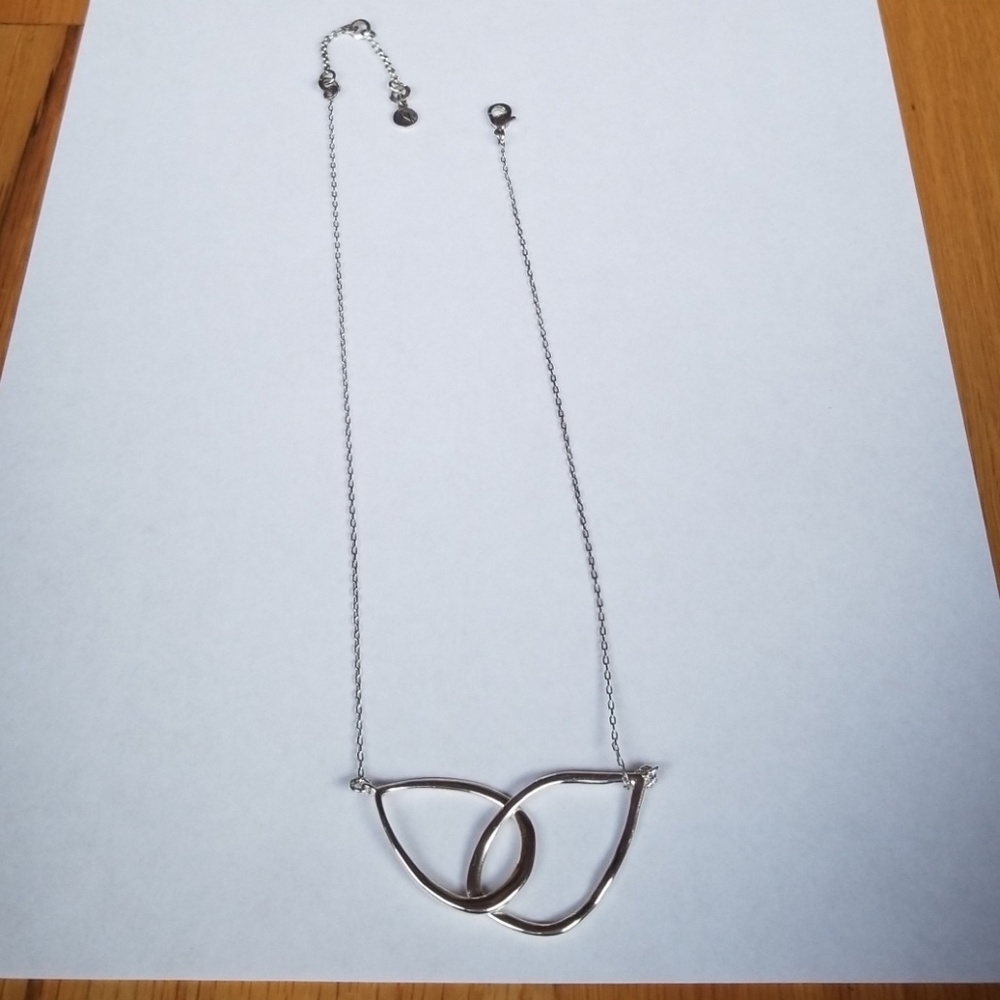 Interlocking Double Teardrop Necklace (Silver)
